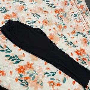 Jaanuu size medium scrub pants straight leg